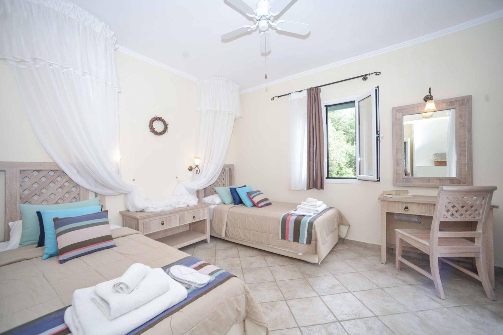 Villa Karydia Yaliskari Bay كالامي المظهر الخارجي الصورة